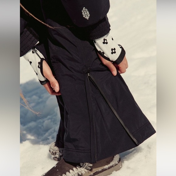 Free People Sunday Skies Pants Size XS NWT - Picture 4 of 15